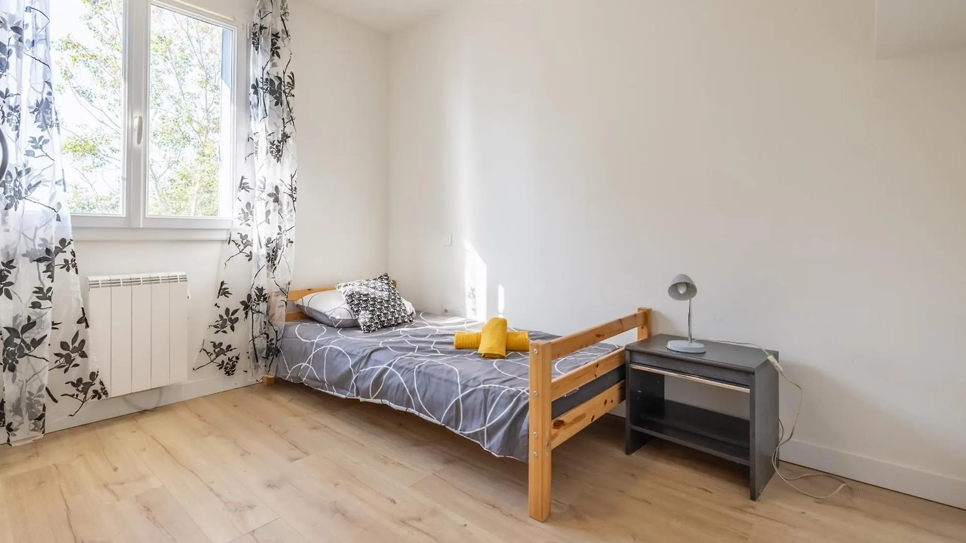 Le Songe D Or Maison Familiale Jardin Et Calme Eaunes فرنسا